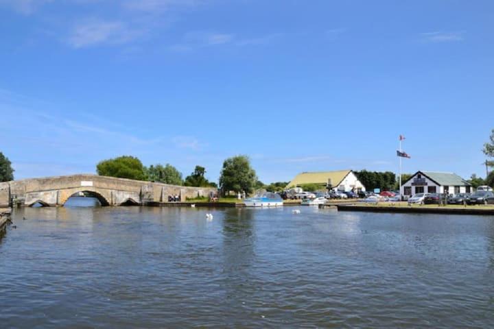 Fabulous 2 Bedroom Dog Friendly Chalet 5 Min Walk To Beach, Nr Gt Yarmouth & Norfolk Broads Scratby Zewnętrze zdjęcie